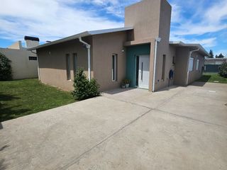 Foto 1 de Casa en venta de 3 dormitorios en Las Acacias