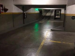Foto 8 de Venta COCHERA en edificio de categoria