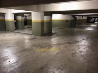 Foto 10 de Venta COCHERA en edificio de categoria