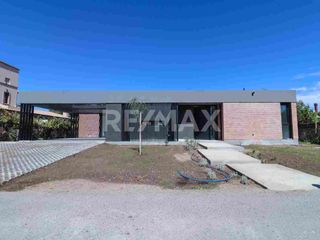 Foto 1 de VENTA CASA A ESTRENAR BARRIO SAUCES DEL LIMAY