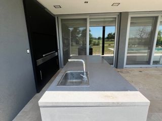 Foto 33 de VENTA CASA 7 AMB con SENSACIONAL VISTA AL GOLF
