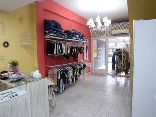 Foto 3 de VENTA COMERCIAL EN BLOQUE EN ISIDRO CASANOVA