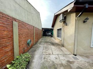 Foto 32 de VENTA CASA 4 AMB CON GARAGE Y JARDIN EL TALAR