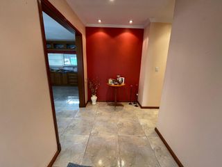 Foto 8 de VENTA CASA 4 AMB CON GARAGE Y JARDIN EL TALAR