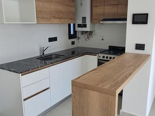 Foto 9 de Departamento en  alquiler en Edificio San Marino X (San Martín y España)