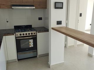 Foto 7 de Departamento en  alquiler en Edificio San Marino X (San Martín y España)