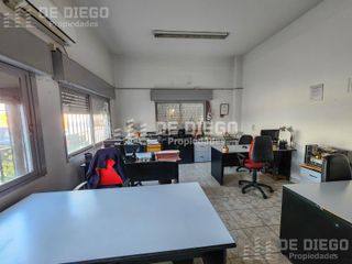 Foto 21 de Alquiler Deposito 4.155 m2 con oficinas y playa de maniobra Munro Vicente Lopez