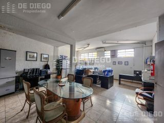 Foto 22 de Alquiler Deposito 4.155 m2 con oficinas y playa de maniobra Munro Vicente Lopez