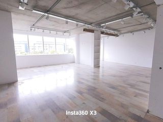 Foto 1 de Oficina en  Alquiler  en edificio Puerta Norte, Nordelta.