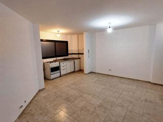 Foto 4 de B° CENTRO - AMPLIO DEPTO PLANTA BAJA CON PATIO !!