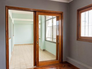 Foto 7 de Departamento de 2 Dormitorios y cochera en Alquiler- calle Alvarado, Salta