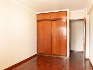 Foto 11 de Departamento de 2 Dormitorios y cochera en Alquiler- calle Alvarado, Salta