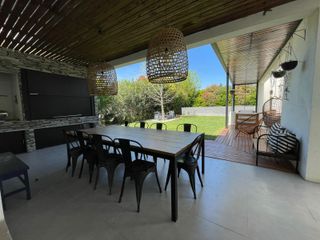 Foto 1 de Casa en Venta 6 Ambientes en Barrio La Montura, Pilar