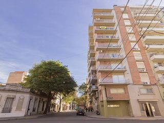 Foto 1 de Departamento en  alquiler amplio monoambiente barrio Martin
