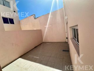 Foto 4 de Alquiler Departamento con patio zona universitaria