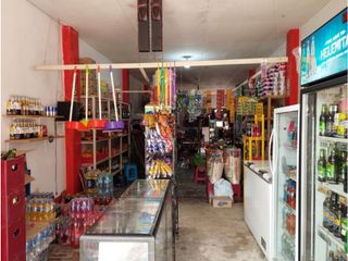 Foto 3 de VENDO CASA  CON LOCAL COMERCIAL EN YURIMAGUAS, LORETO