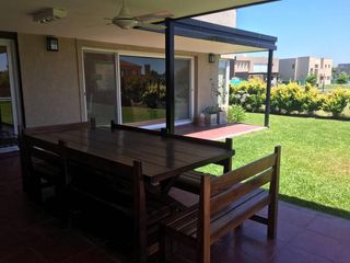 Foto 28 de Casa en alquiler en Loma Verde