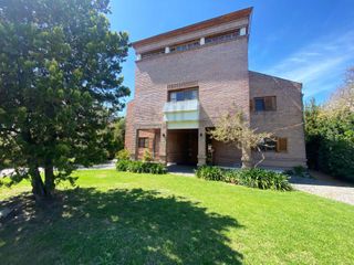 Foto 3 de CASA EN ALQUILER - CLUB DE CAMPO HACOAJ