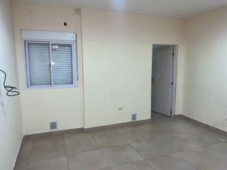 Foto 2 de VENTA, DEPARTAMENTO 2 HAB, AV PEDRO LEÓN GALLO