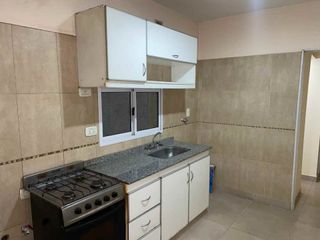 Foto 4 de VENTA, DEPARTAMENTO 2 HAB, AV PEDRO LEÓN GALLO