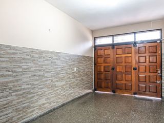 Foto 13 de Casa en PB C/garage, jardín y quincho