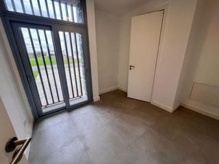 Foto 10 de VENTA CASA 4 AMB + DEPENDENCIA EL CANTON NORTE