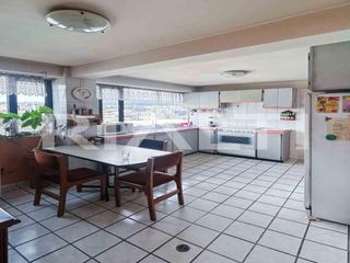Foto 4 de Venta Departamento Duplex- El Inca