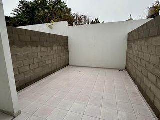 Foto 10 de Departamento Monoambiente con patio y cochera