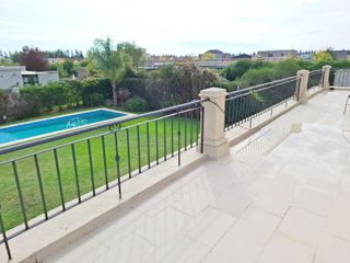 Foto 19 de Exclete Casa de 200 m² C/s Muebles en San Gabriel Terreno 840 m²