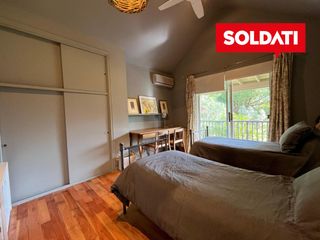 Foto 18 de Casa en venta en Laureles - hermoso jardin