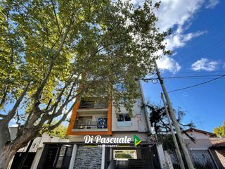 Foto 2 de VENTA Departamento 2 Ambientes con Cochera - Moreno Norte