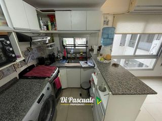 Foto 11 de VENTA Departamento 2 Ambientes con Cochera - Moreno Norte