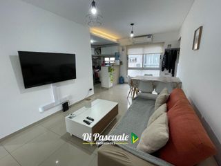 Foto 5 de VENTA Departamento 2 Ambientes con Cochera - Moreno Norte