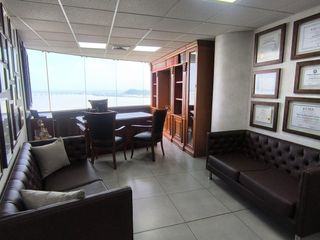 Foto 1 de Oficina en Venta, Edificio The Point, Puerto Santa Ana,  MaxB