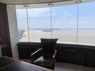 Foto 11 de Oficina en Venta, Edificio The Point, Puerto Santa Ana,  MaxB