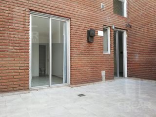 Foto 1 de Departamento Planta Baja con Patio - Centro