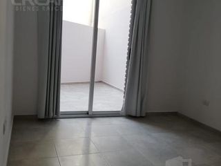 Foto 5 de Departamento Planta Baja con Patio - Centro