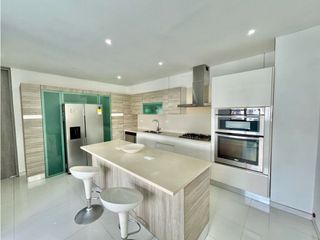 Foto 15 de ESPECTACULAR PH DUPLEX 300MTS CON TERRAZA. ALTO PRADO