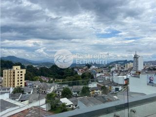 Foto 8 de Apartamento en arriendo, barrio Los Rosales, Manizales