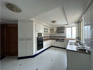 Foto 5 de AMPLIOS Y ELEGANTES  ESPACIOS EN APARTAMENTO EN BARRIO EL GOLF