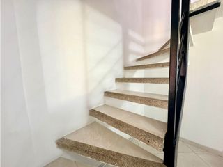 Foto 13 de SE VENDE CASA CONJUNTO BILBAO MADRID