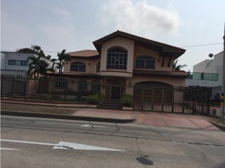 Foto 1 de CASA INDEPENDIENTE EN VENTA EN RIOMAR