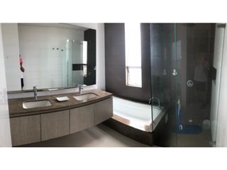Foto 9 de APARTAMENTO EN VENTA FRENTE AL PARQUE DE BUENAVISTA PISO ALTO.