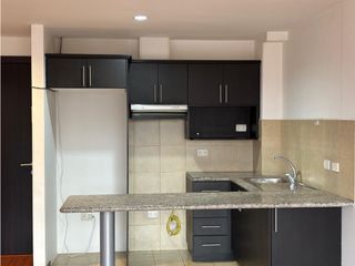 Foto 1 de HERMOSA SUITE EN RENTA AV. PASEO DE LOS CAÑARIS CUENCA