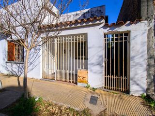 Foto 2 de Casa en Venta en Pje. Koch