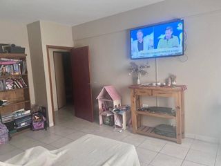 Foto 9 de Departamento en venta de 2 dormitorios c/ cochera en Rosendo López
