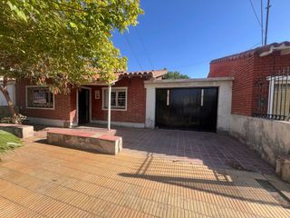 Foto 1 de Venta Casa a Reciclar en Dorrego, Guaymallén