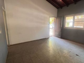 Foto 4 de Venta Casa a Reciclar en Dorrego, Guaymallén