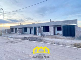 Foto 2 de Casa en venta de 2 dormitorios c/ cochera en San Rafael