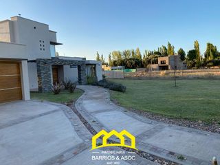 Foto 2 de CASA EN VENTA EN LAS PAREDES, SAN RAFAEL,MENDOZA